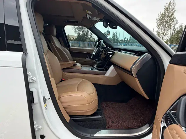 Land Rover Range Rover — Фото автомобиля 9