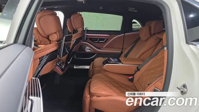 Mercedes-Benz S-Class — Фото автомобиля 11