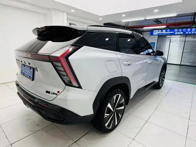Geely Boyue L — Фото автомобиля 8
