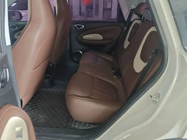 Wuling Bingo — Фото автомобиля 16