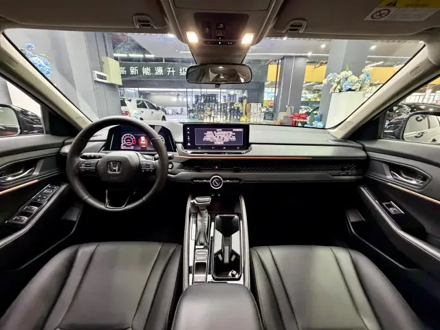 Honda Accord — Фото автомобиля 10