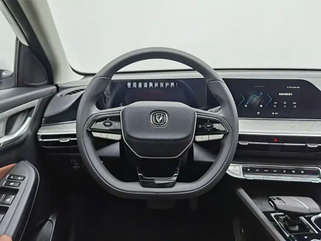 Changan Eado — Фото автомобиля 11