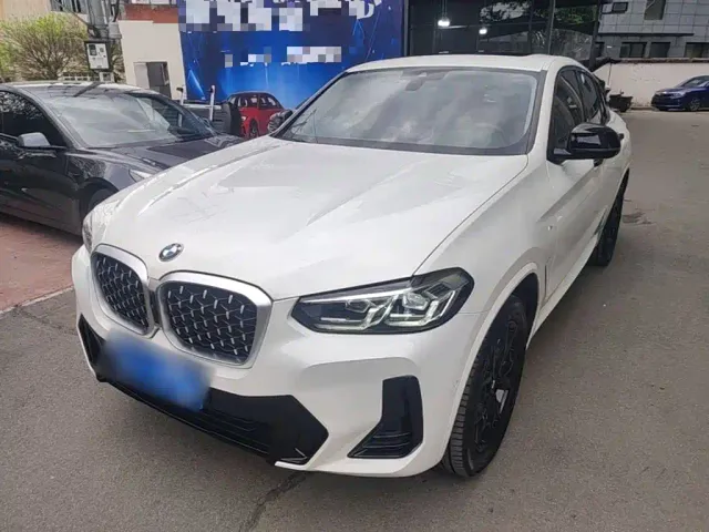 Фотография автомобиля — BMW X4