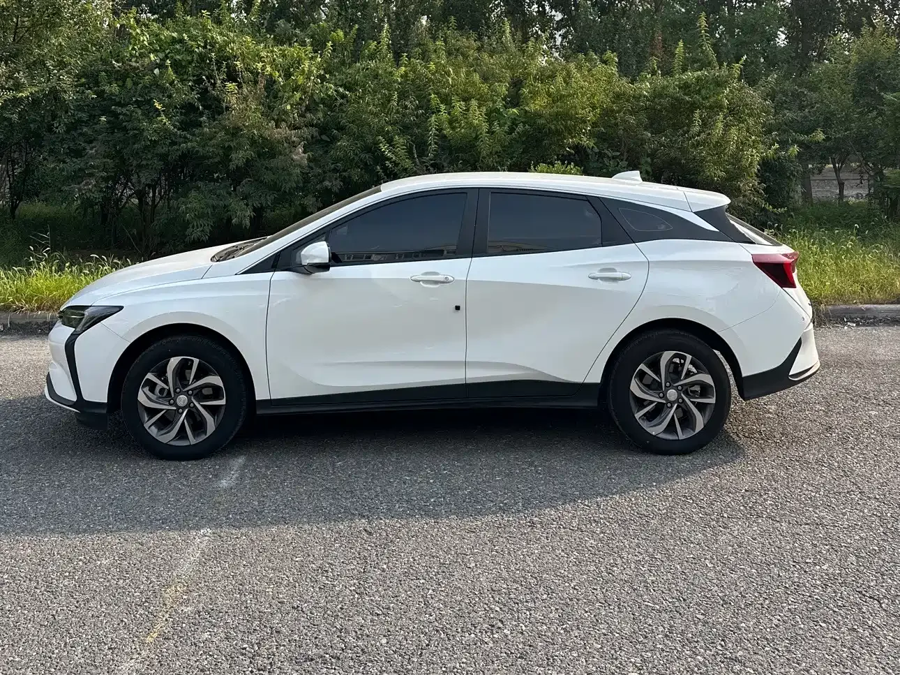 Buick Velite 6 2024 450km Travel Edition — Фото автомобиля 3