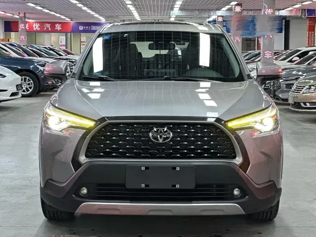Toyota Corolla Cross — Фото автомобиля 2