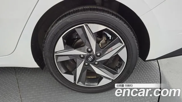Hyundai Avante CN7 — Фото автомобиля 20