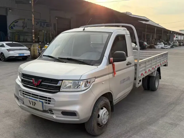 Фотография автомобиля — Wuling Rongguang New Truck