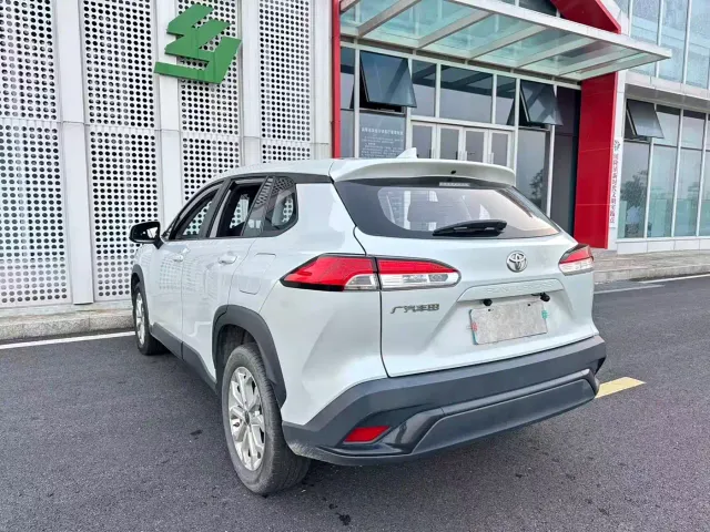 Toyota Frontlander — Фото автомобиля 27