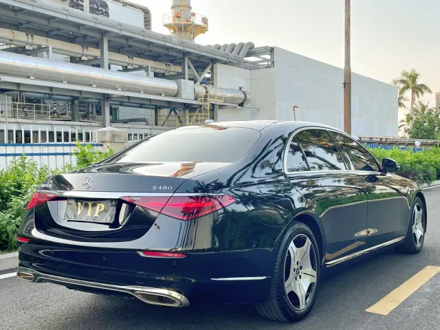Mercedes-Benz S-Class — Фото автомобиля 8