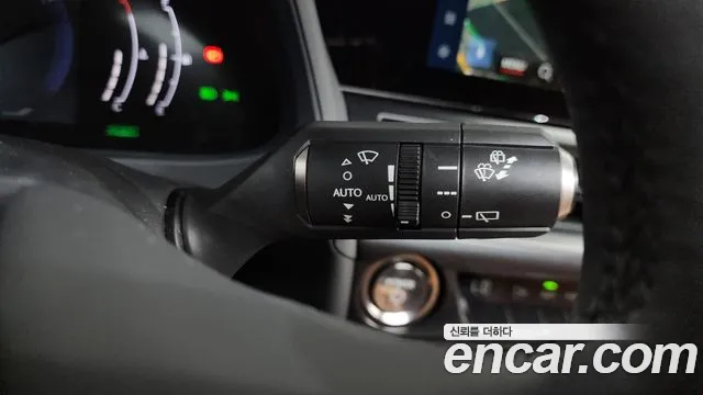 Lexus UX — Фото автомобиля 16
