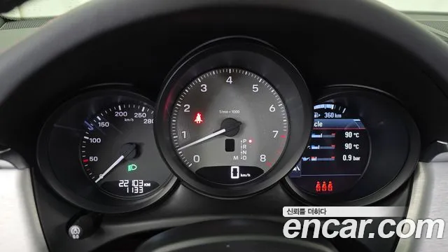 Porsche Macan — Фото автомобиля 8