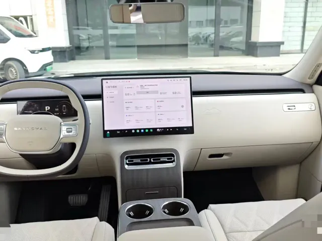 Xiaomi Pengcheng N70 — Фото автомобиля 2