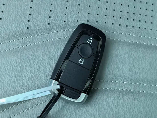Ford Escape — Фото автомобиля 27