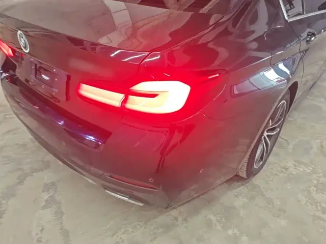 BMW 5 Series — Фото автомобиля 7