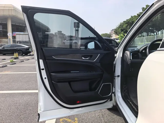 Honda Honda Avancier 2020 370TURBO 4WD Premium Edition — Фото автомобиля 12