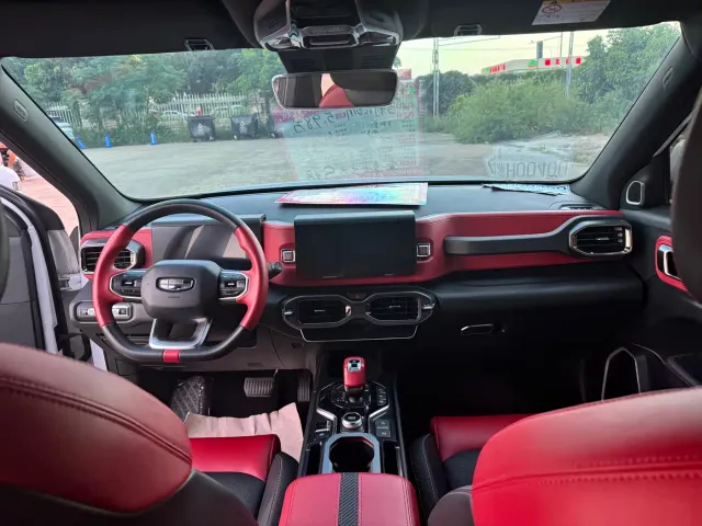 Geely ICON — Фото автомобиля 6