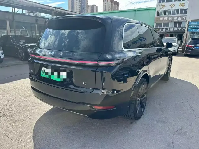 Li Auto L9 — Фото автомобиля 9
