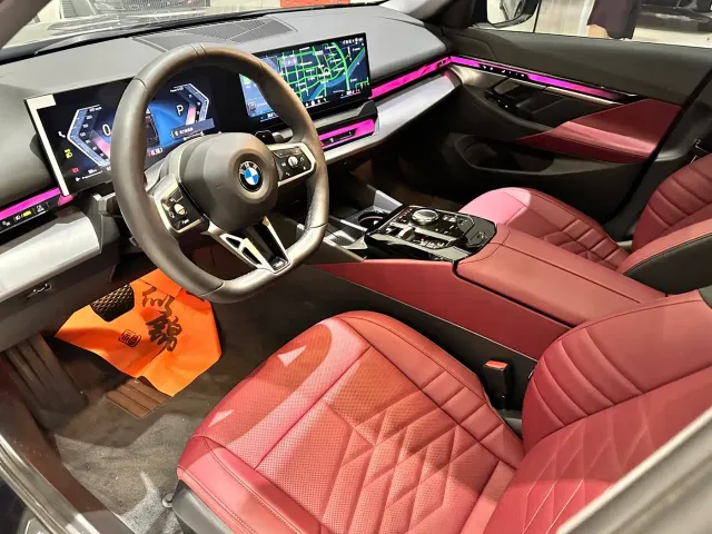 BMW 5 Series — Фото автомобиля 7