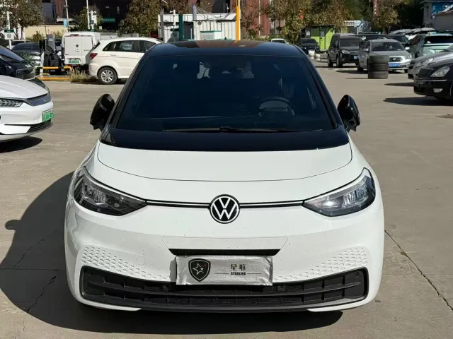 Volkswagen ID.3 — Фото автомобиля 2