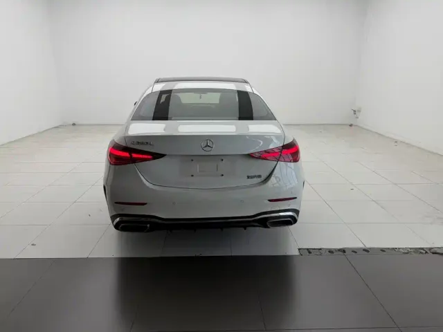 Mercedes-Benz C-Class — Фото автомобиля 9