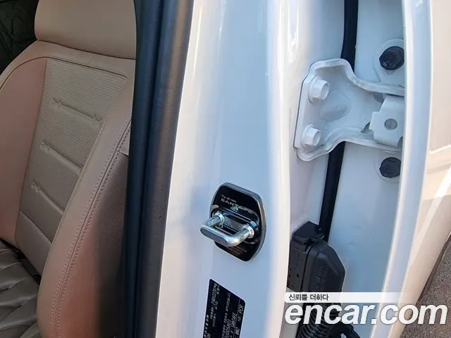 Hyundai Santa Fe MX5 — Фото автомобиля 16