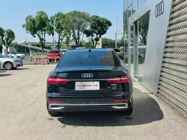 Audi A6L — Фото автомобиля 4