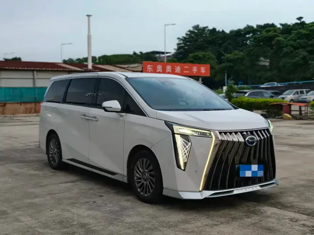 GAC Trumpchi M8 — Фото автомобиля 3