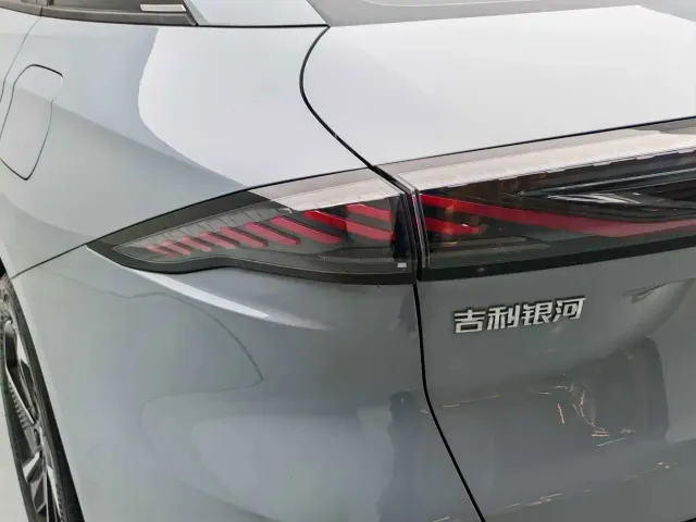 Geely Galaxy L6 — Фото автомобиля 19