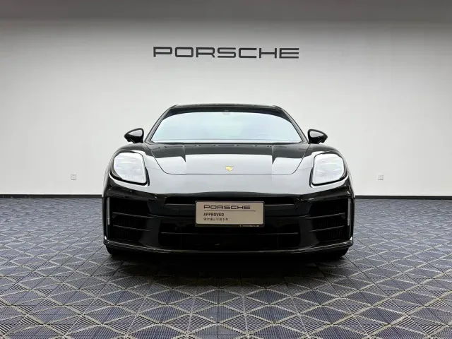 Porsche Panamera — Фото автомобиля 8