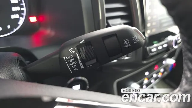 KG_Mobility_Ssangyong Rexton Новый Rexton Sport Дизель 2.2 2WD — Фото автомобиля 19
