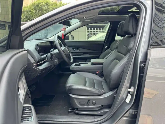 Nissan Ariya — Фото автомобиля 9