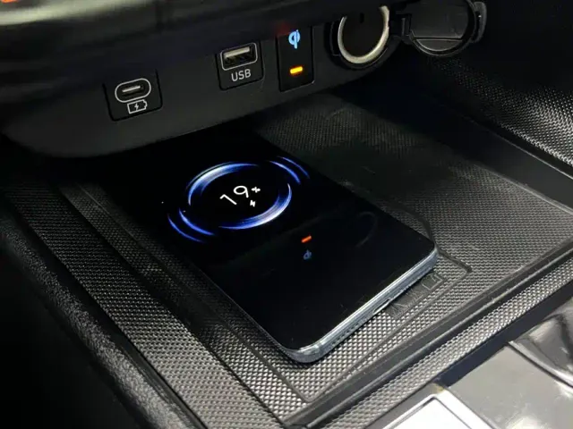 Hyundai Elantra — Фото автомобиля 13