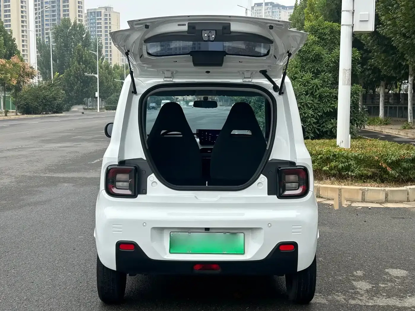 Geely Galaxy Panda 2023 Panda Mini 200km Endurance Bear — Фото автомобиля 12