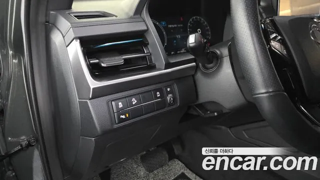KG_Mobility_Ssangyong Rexton Новый Rexton Sport Khan Дизель 2.2 4WD — Фото автомобиля 28