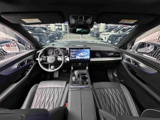 GAC Trumpchi GS8 — Фото автомобиля 18
