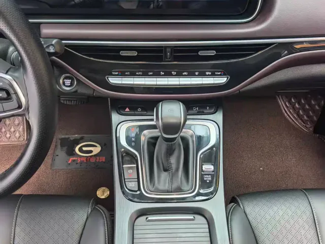 GAC Trumpchi M6 — Фото автомобиля 12