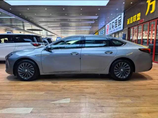 Buick LaCrosse — Фото автомобиля 21
