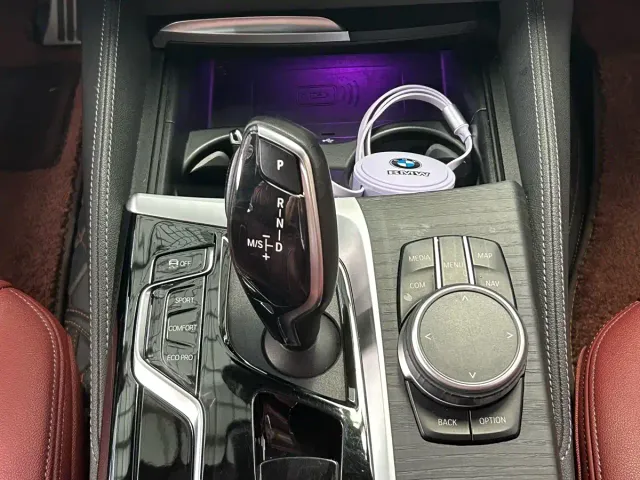 BMW 5 Series — Фото автомобиля 19