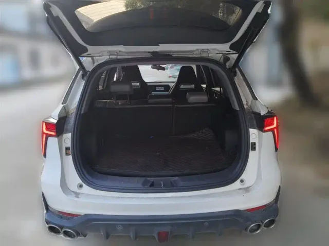 Changan CS75 Plus — Фото автомобиля 9