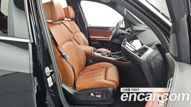 BMW X7 — Фото автомобиля 9