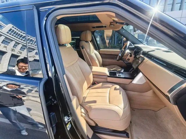 Land Rover Range Rover — Фото автомобиля 8