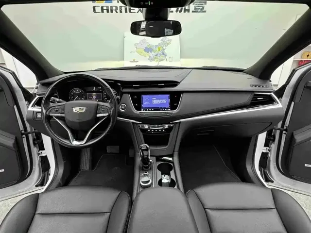 Cadillac XT6 — Фото автомобиля 11
