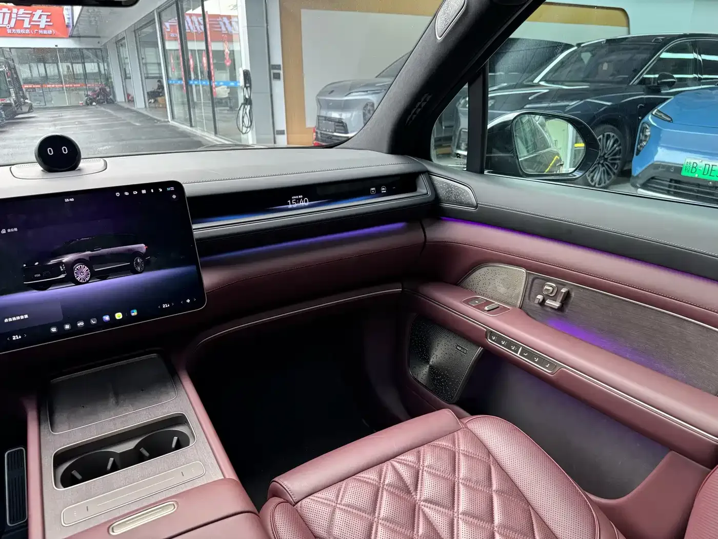 NIO NIO ES8 2025 Base Model — Фото автомобиля 23
