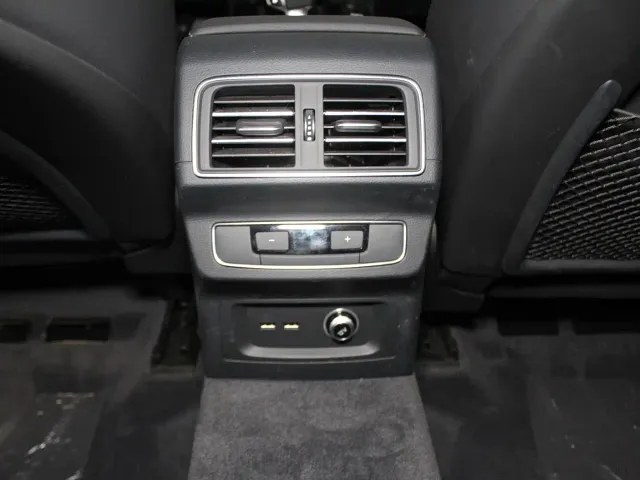 Audi Audi Q5L 2024 Model 40 TFSI Fashion Dynamic — Фото автомобиля 10