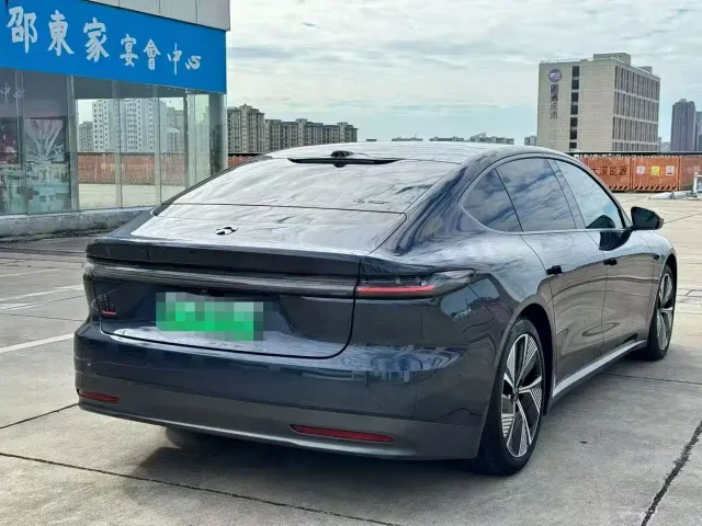Nio ET7 — Фото автомобиля 2