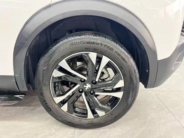 Peugeot 2008 — Фото автомобиля 21