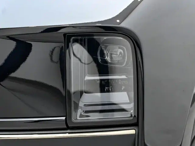 Li Auto L7 — Фото автомобиля 10