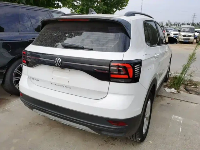 Volkswagen T-Cross — Фото автомобиля 6