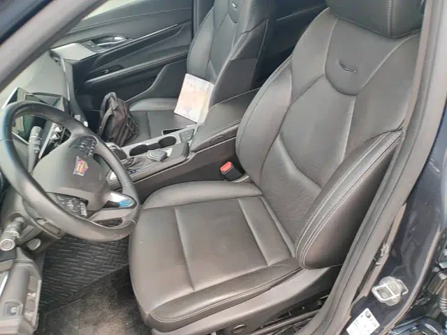 Cadillac CT4 — Фото автомобиля 14