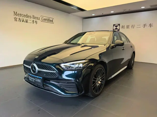 Фотография автомобиля — Mercedes-Benz C-Class